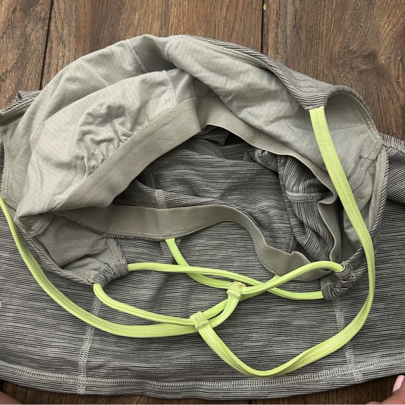 Lululemon Top - Picture 5 of 6